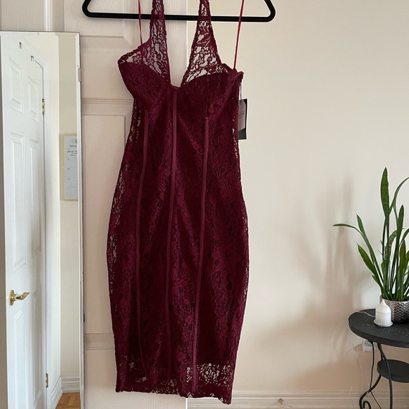 Cross Front Lace Pencil Dress with Panelled Side Wine Colour - Picture 2 of 7